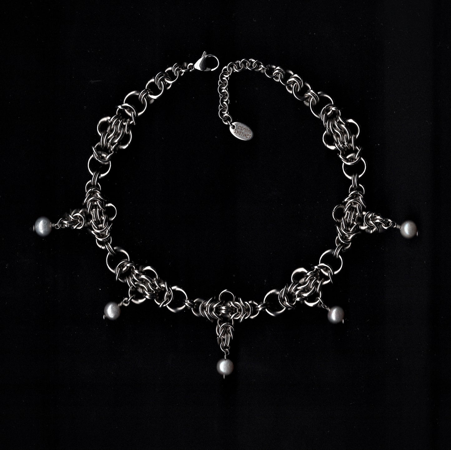 Grey Pearl Drops Chainmail Choker.