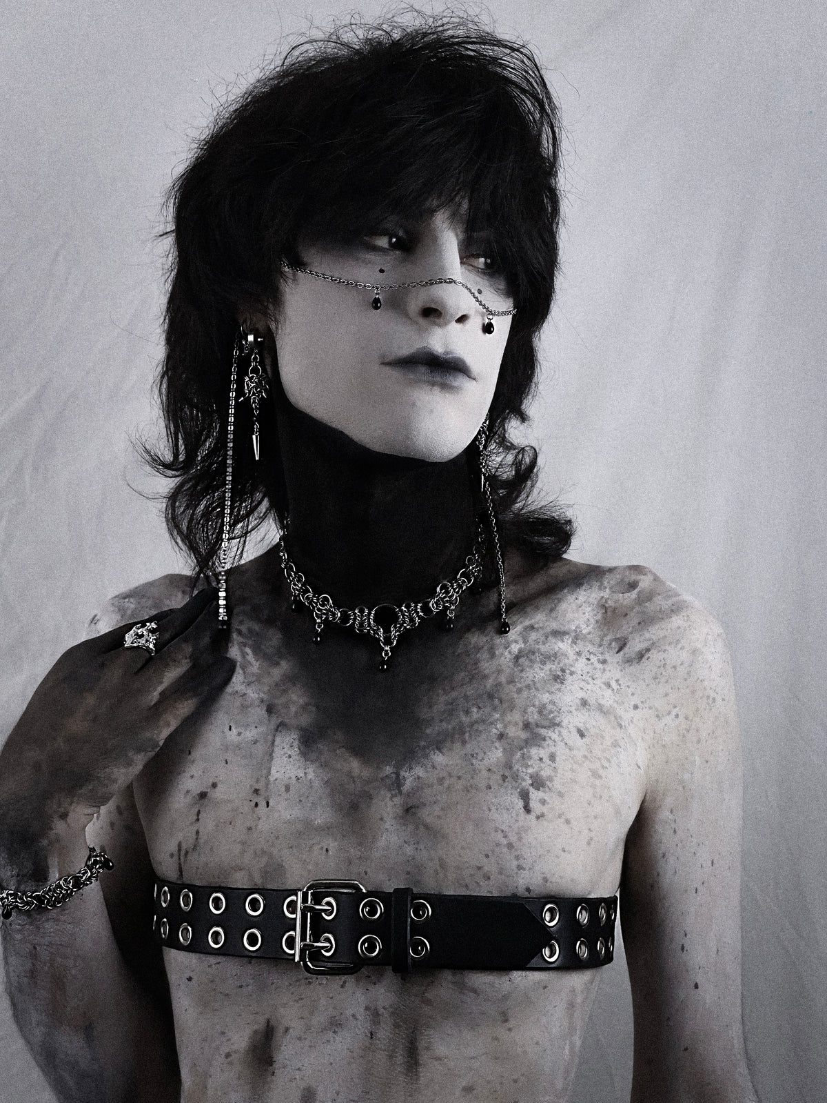 Umbra bead Face Chain