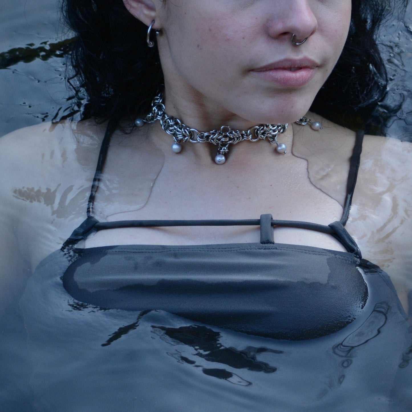 Grey Pearl Drops Chainmail Choker.