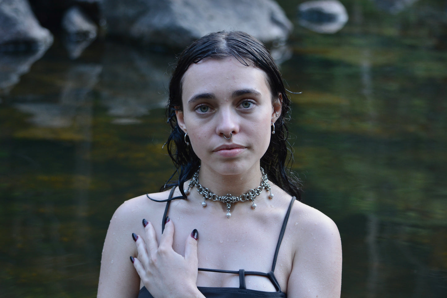 Grey Pearl Drops Chainmail Choker.