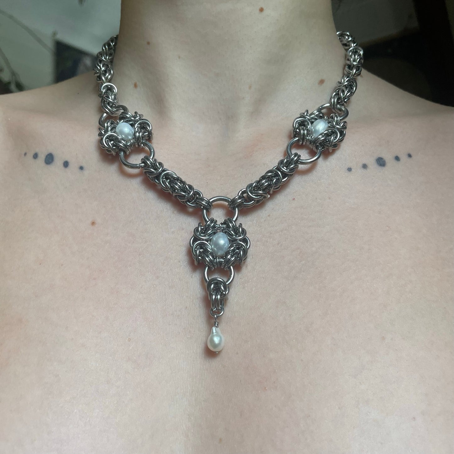 Pearl and Chainmail Necklace