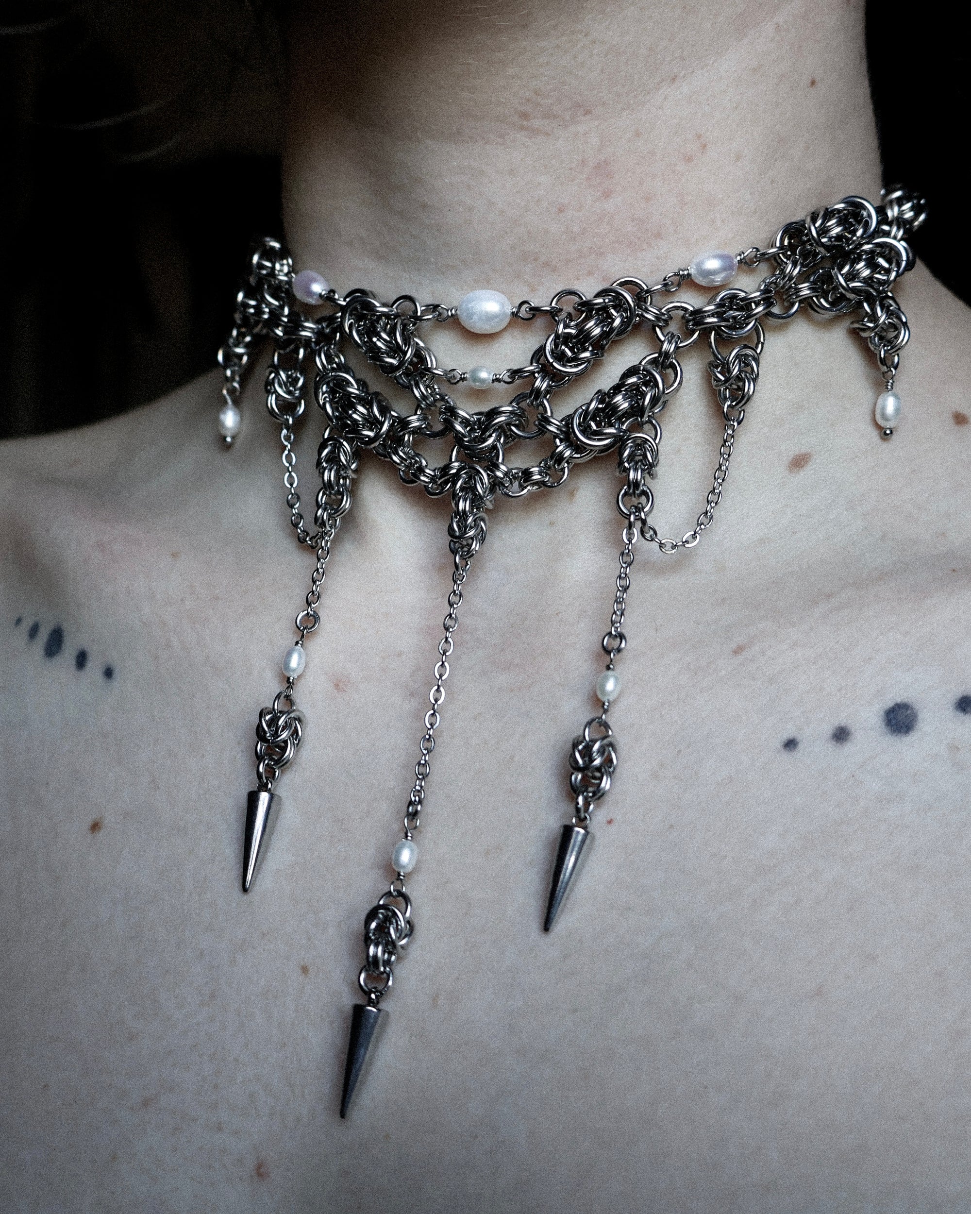 Pearl Enigma. Chainmail Choker. MADE-TO-ORDER.
