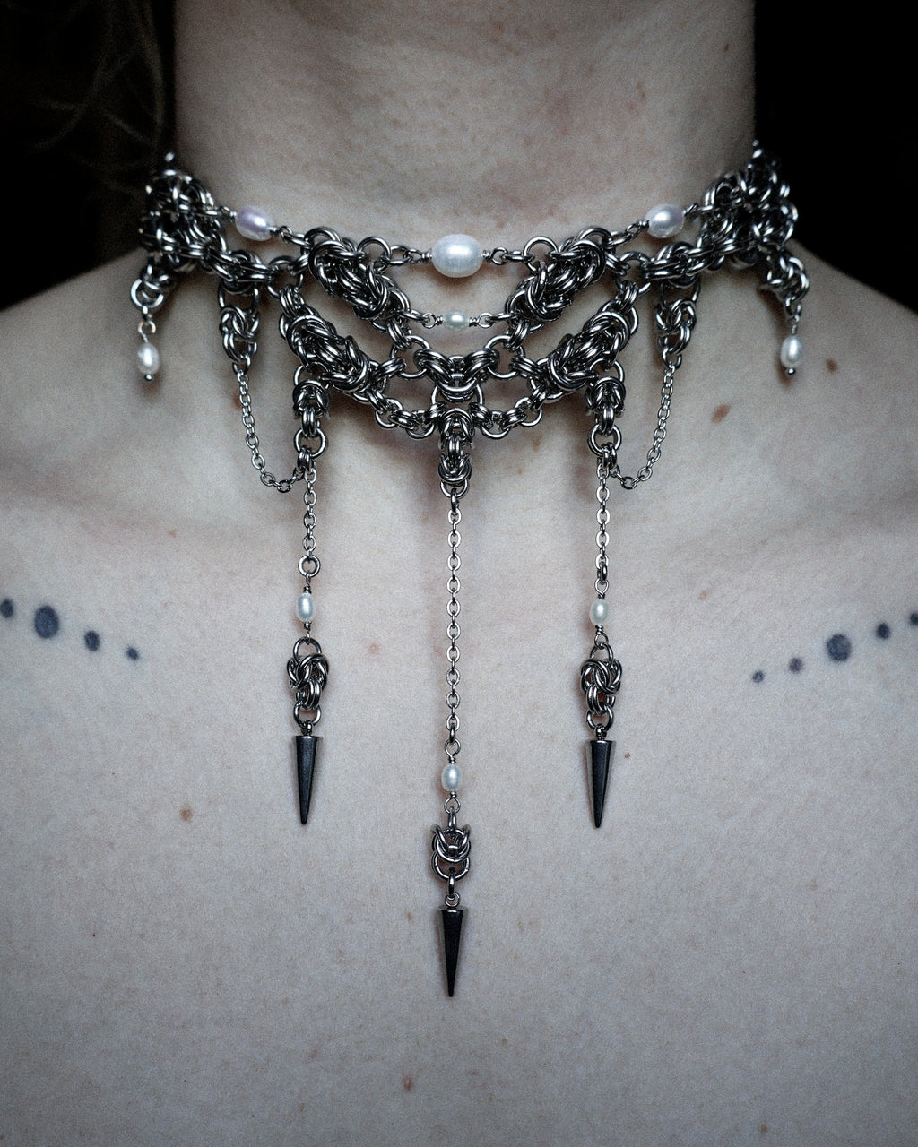 Pearl Enigma. Chainmail Choker. MADE-TO-ORDER.