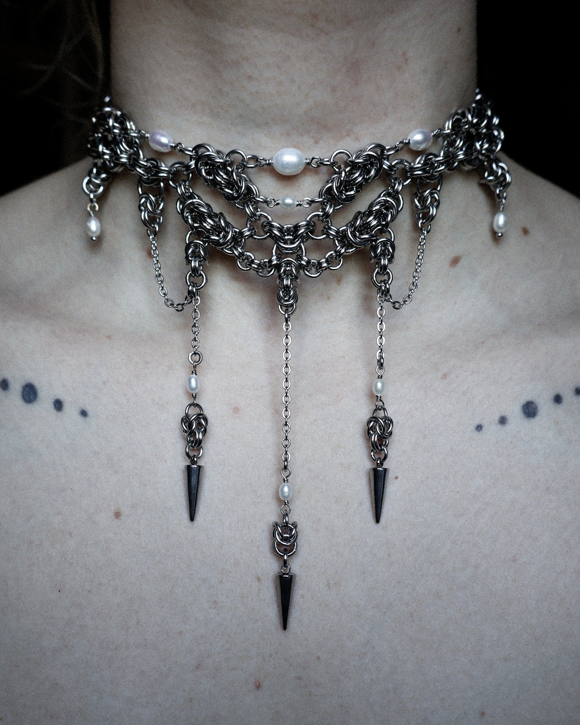 Pearl Enigma. Chainmail Choker. MADE-TO-ORDER.
