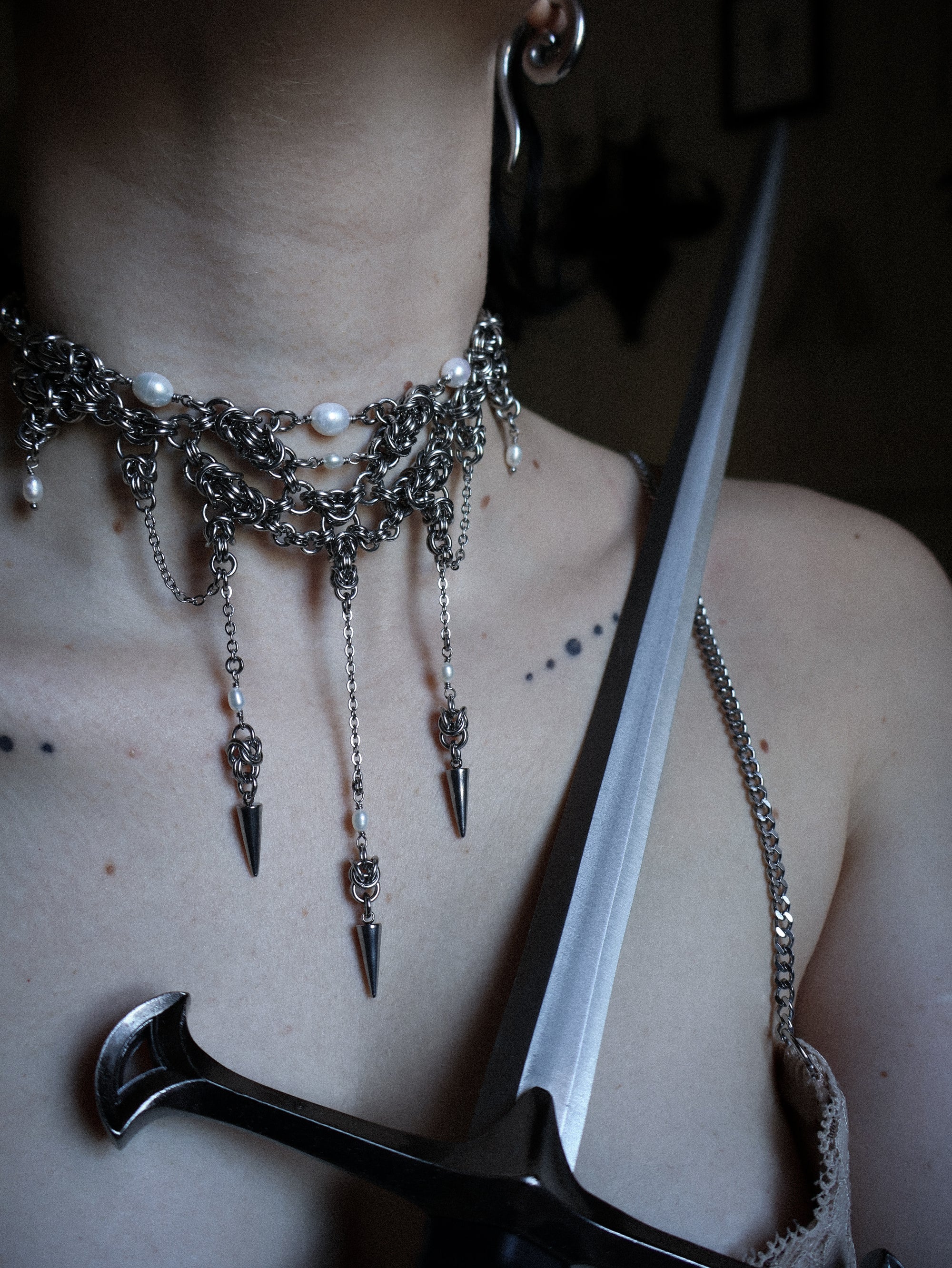 Pearl Enigma. Chainmail Choker. MADE-TO-ORDER.