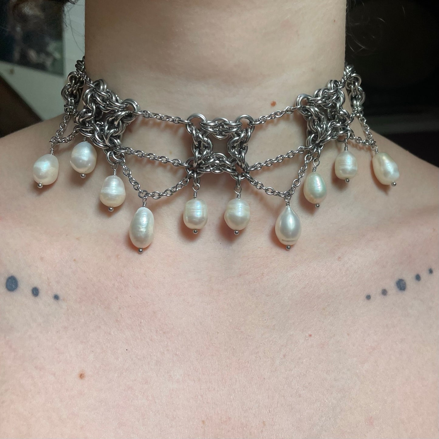 Chunky Chainmail choker with Pearls