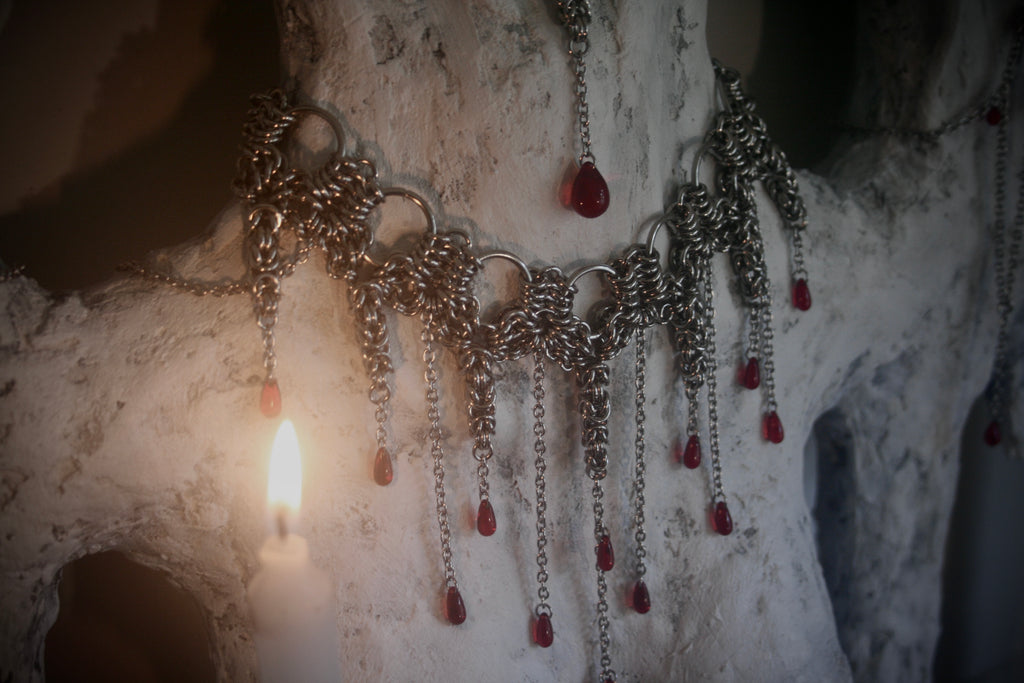 Carmilla. Chainmail Choker.