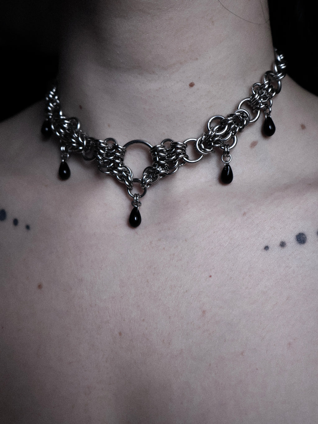 Umra Worship Choker