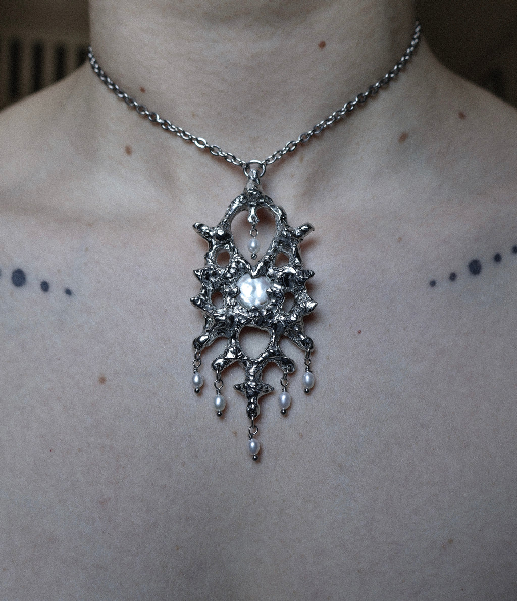 Enigma. Freshwater Pearl Necklace.