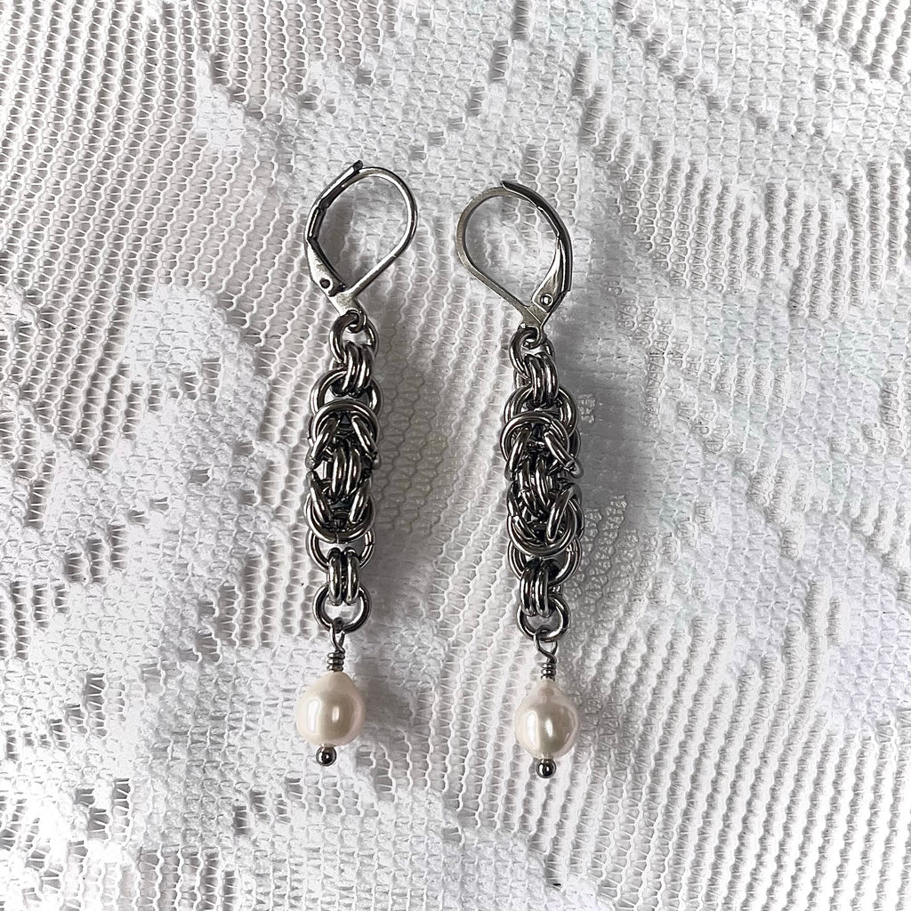Dainty Chainmail and Pearl Earrings.