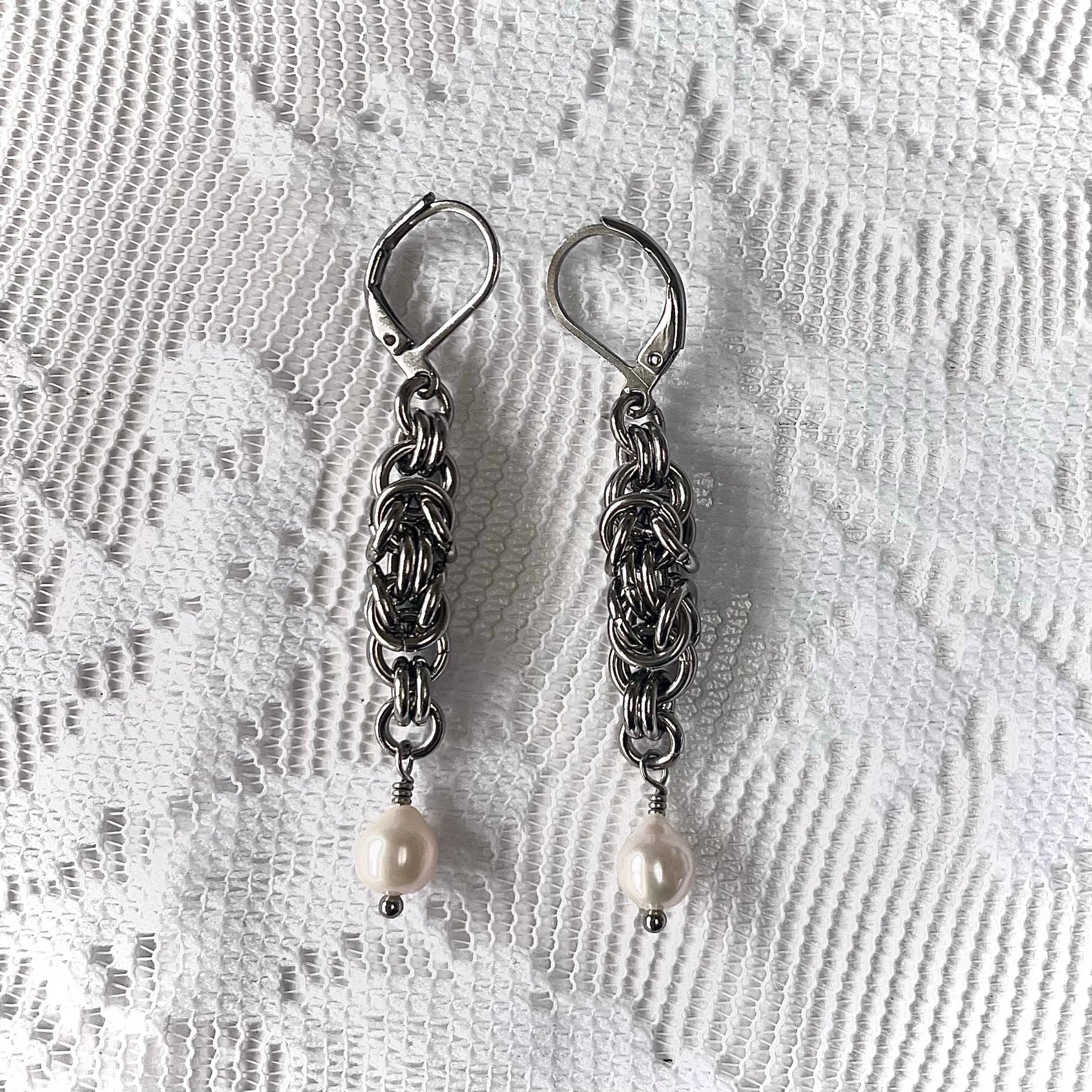 Dainty Chainmail and Pearl Earrings.