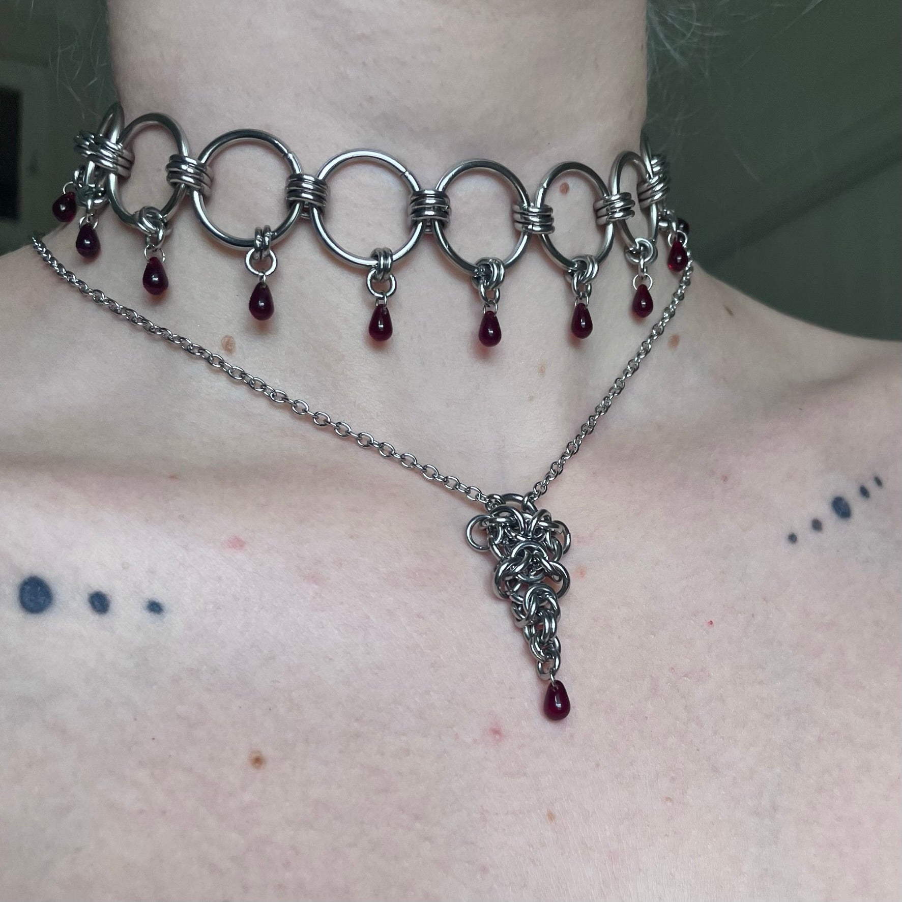 O-ring Blood-droplet Chainmail Choker.