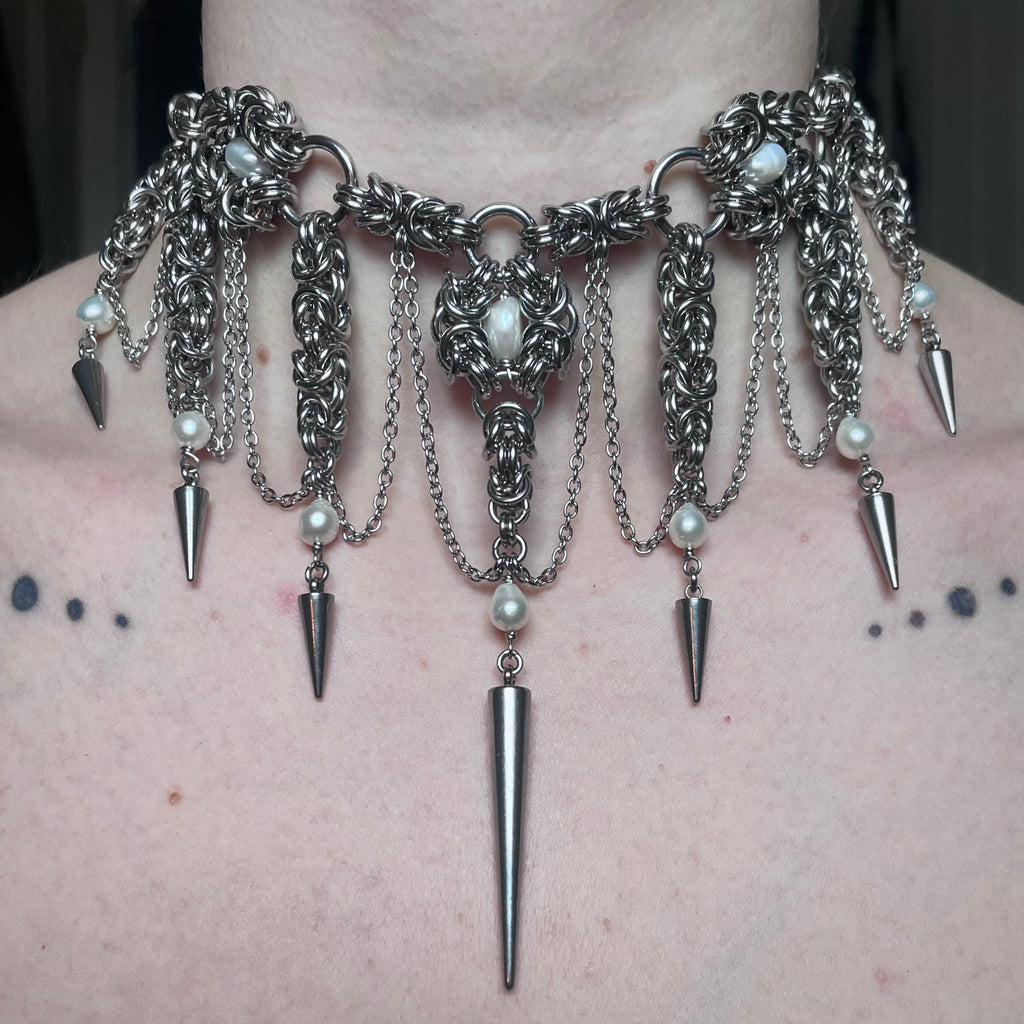 Delilah Fatale. Chainmail and Pearl Necklace.