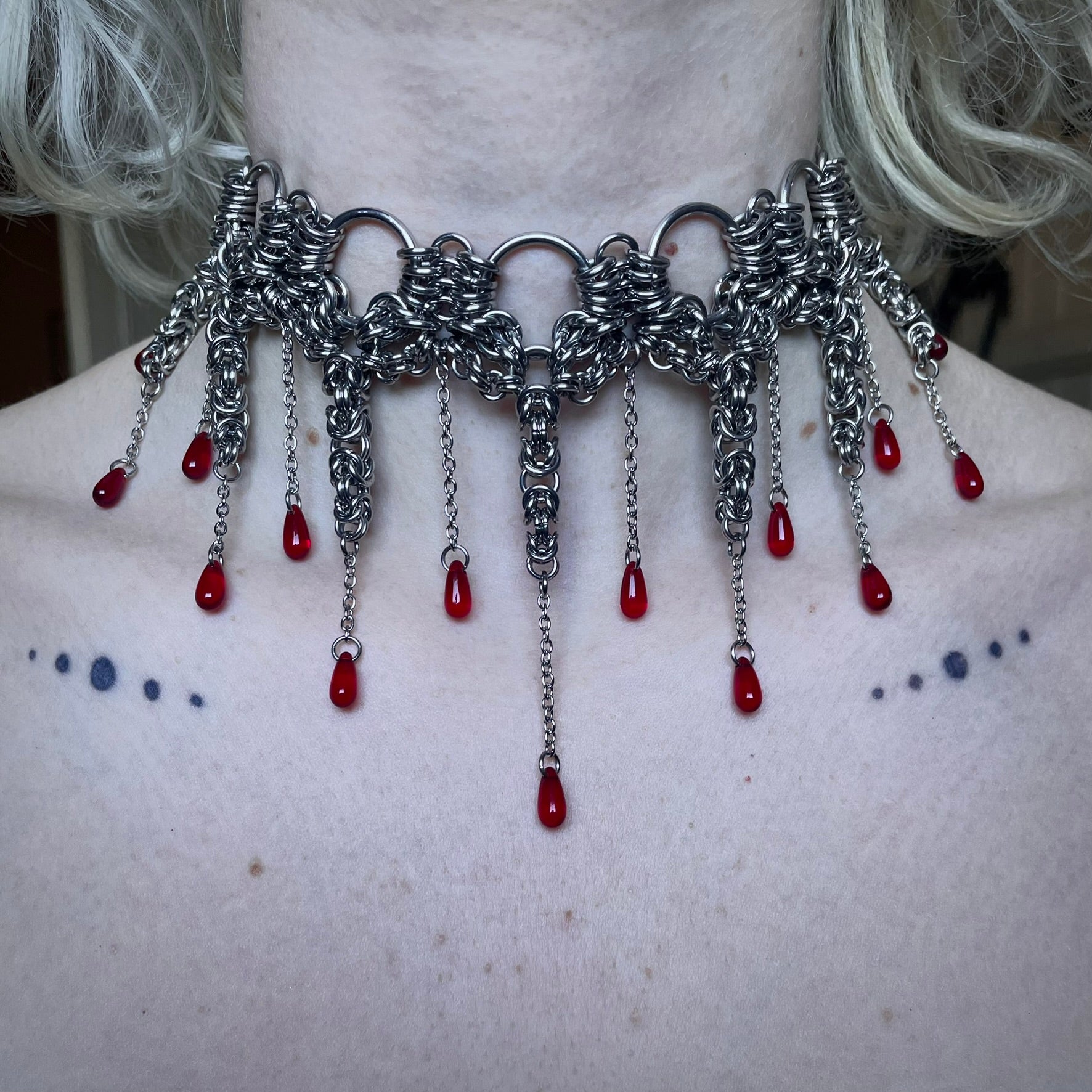 Carmilla. Chainmail Choker.