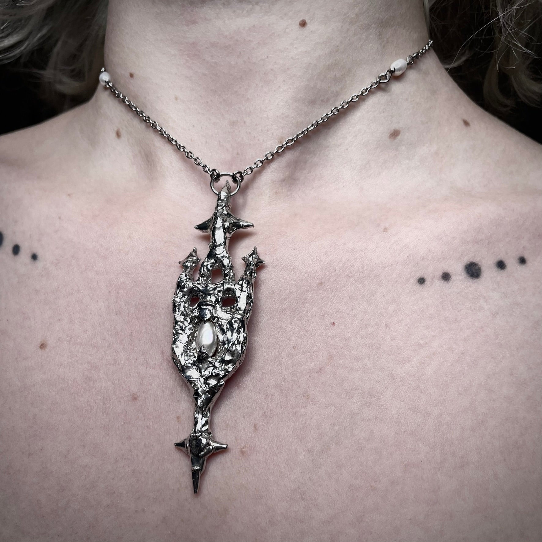 Pearl Castle. Soldered Necklace.