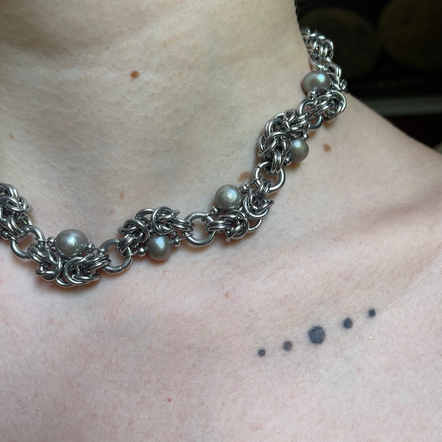 Wavy Chainmail and Grey Pearl Choker