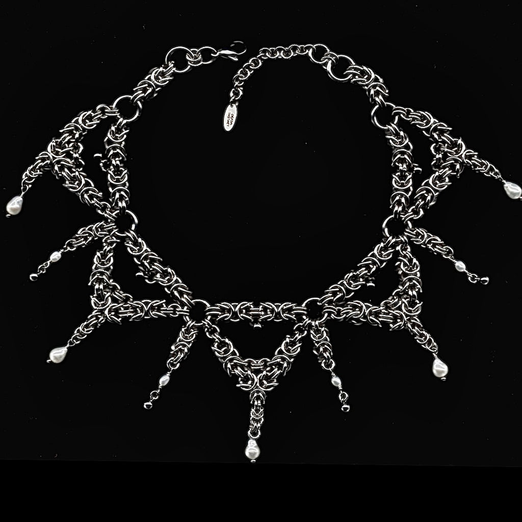 Pearl Palace. Chainmail Choker.
