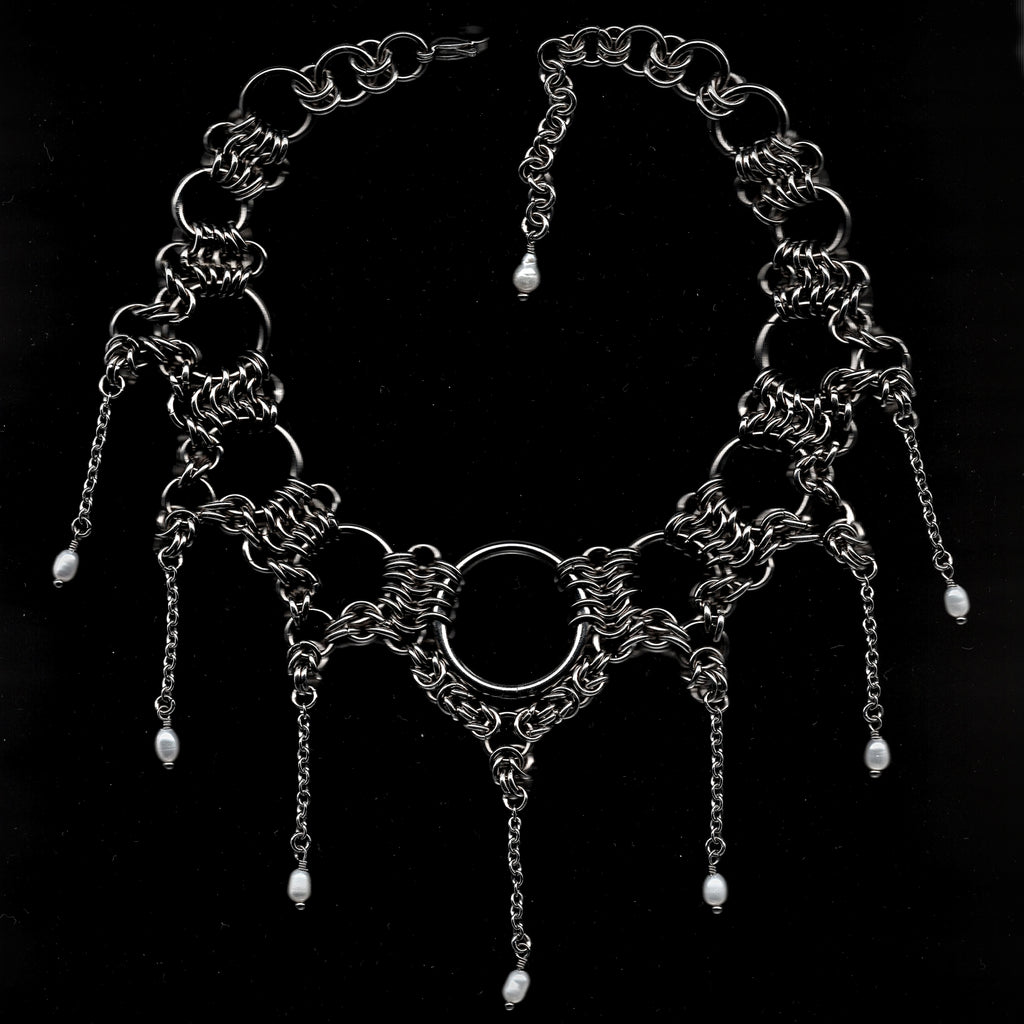 Temptress. Chainmail Choker.