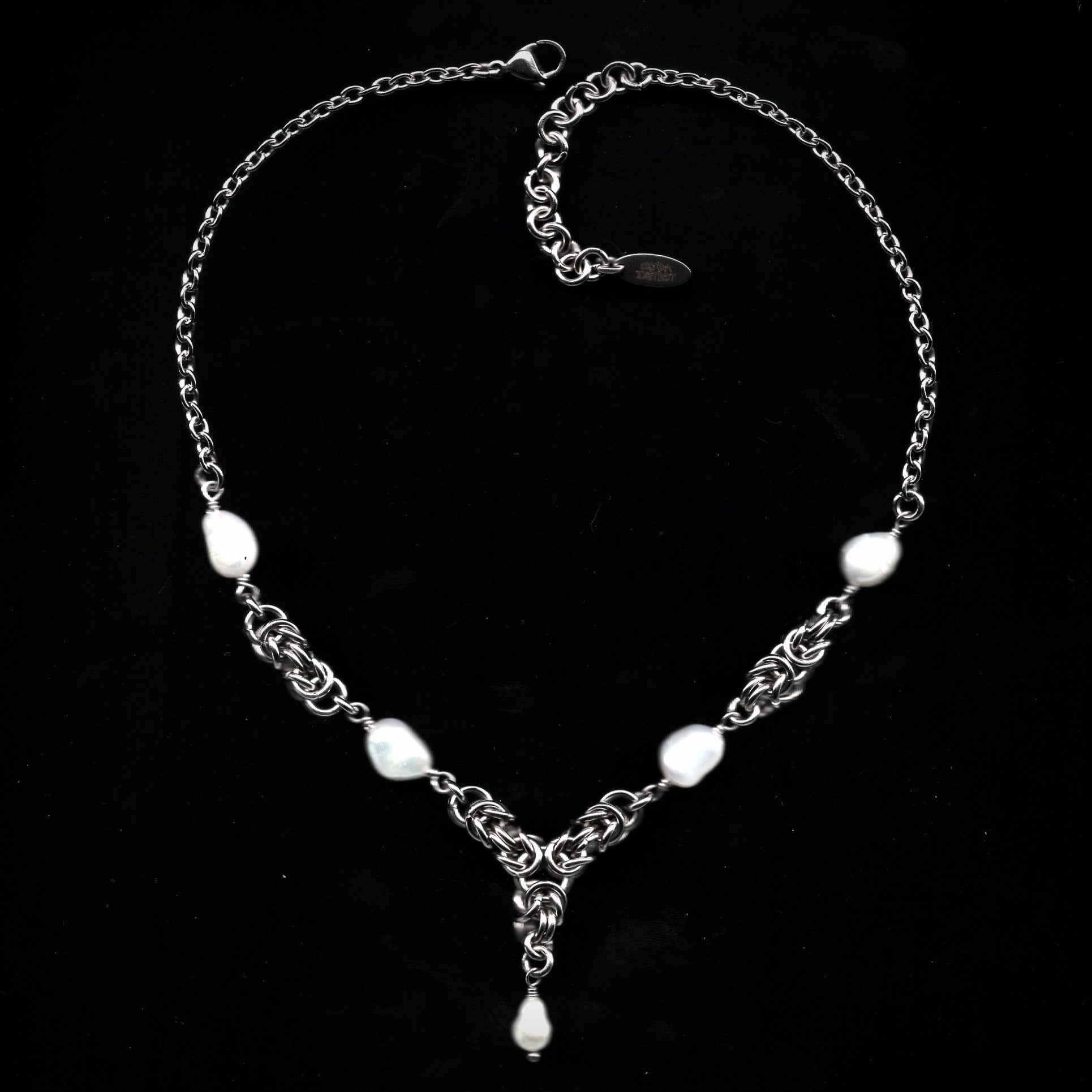 Pearl Relic. Chainmail Necklace.